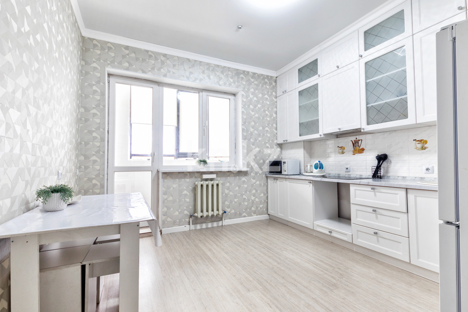 Аренда 2-комнатной квартиры посуточно, 65 м², пр. Кабанбай батыра, дом  4/2 - ул. Космонавтов в Астане - фото 9