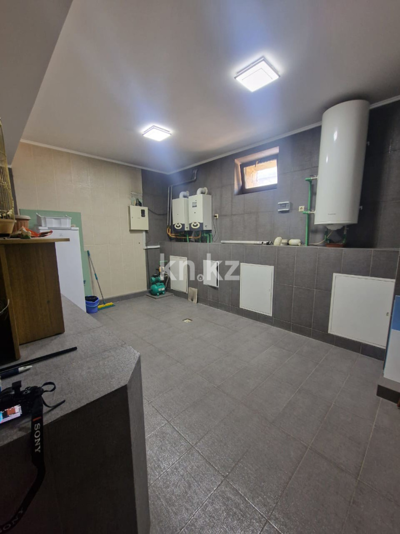 Продажа 7-комнатного дома, 680 м² в Алматы - фото 33
