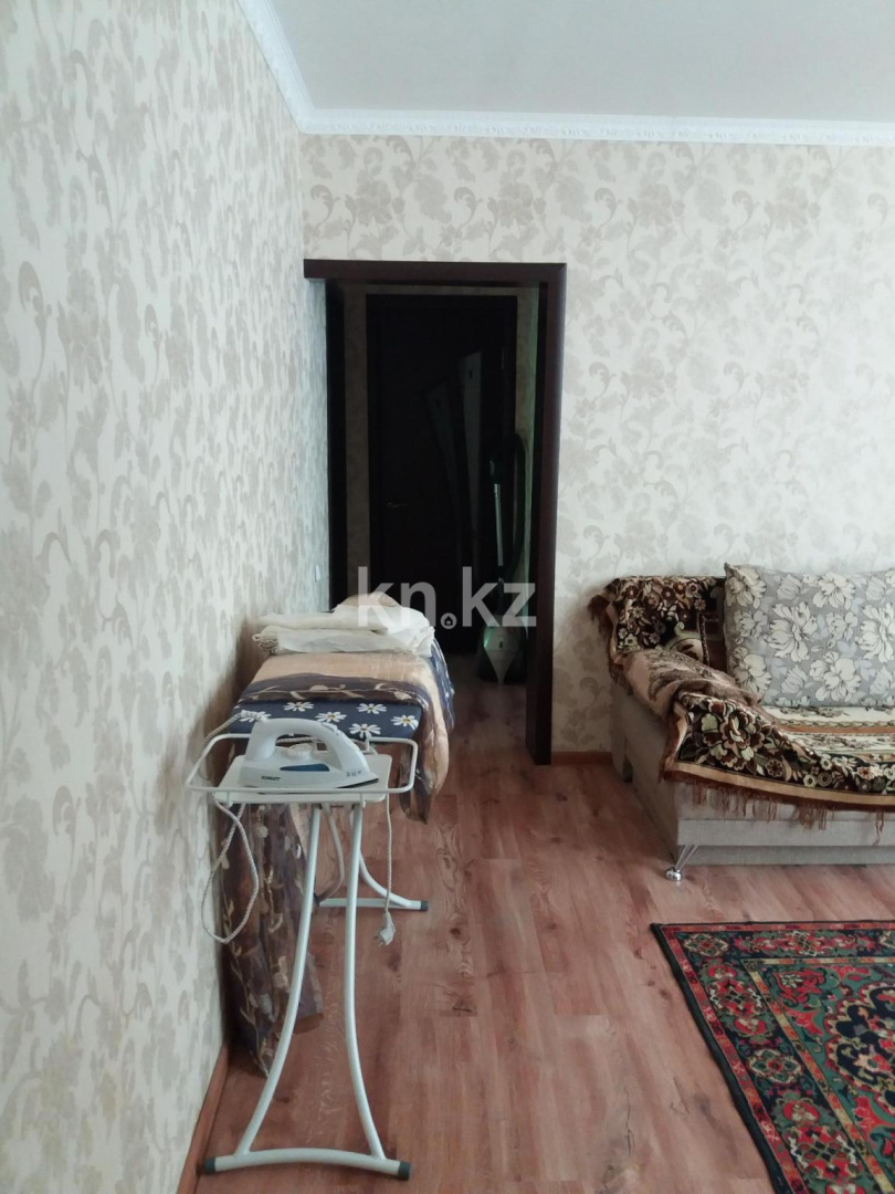 Аренда 3-комнатной квартиры, 60 м², ул. Воинов-Интернационалистов, дом  20 в Караганде - фото 2