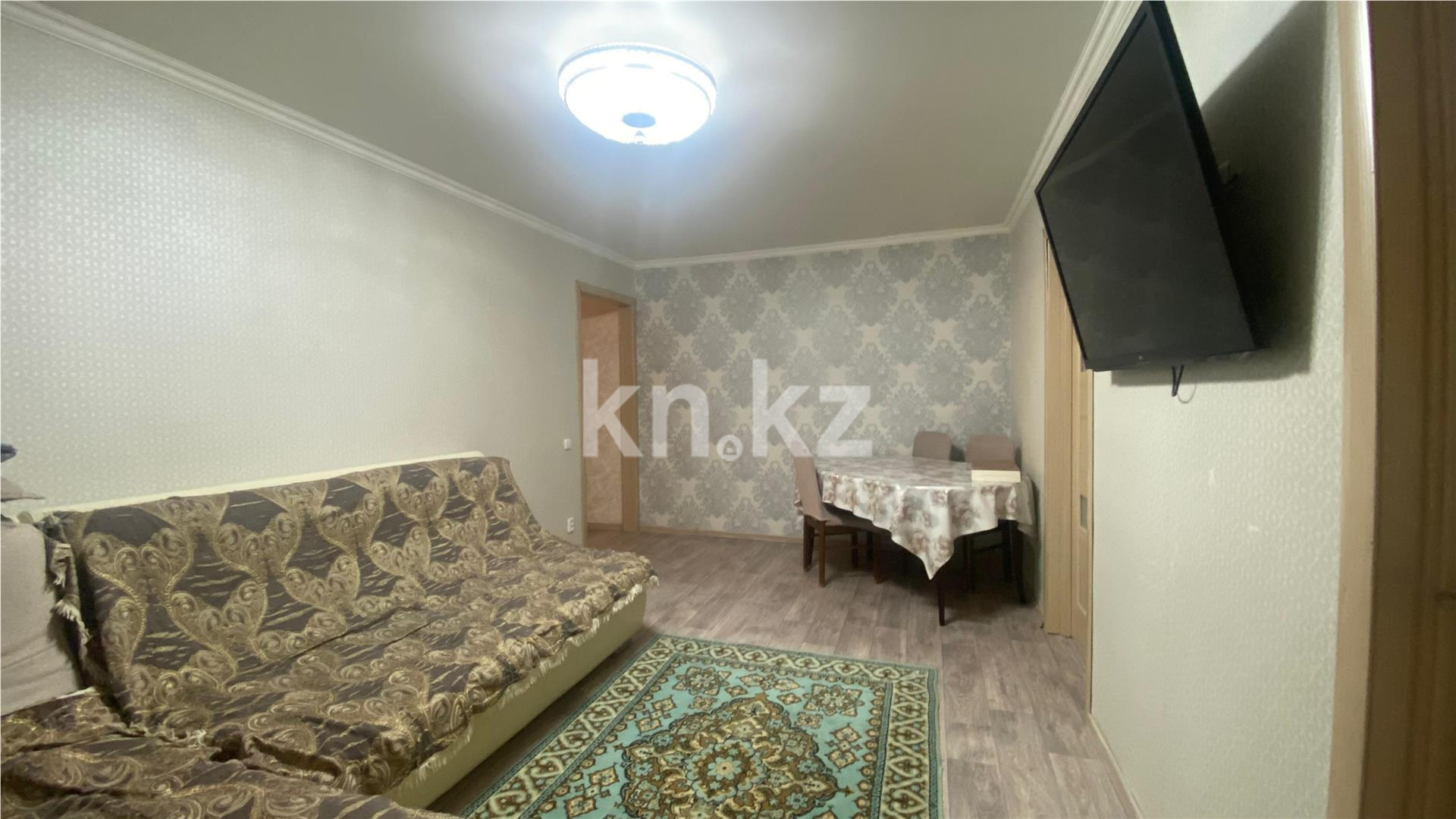 Продажа 4-комнатной квартиры, 61 м², ул. Муканова в Караганде - фото 2