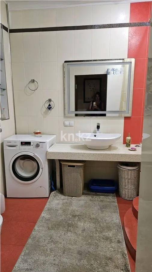 Продажа 3-комнатной квартиры, 92 м², ул. Ходжанова, дом  81 в Алматы - фото 4