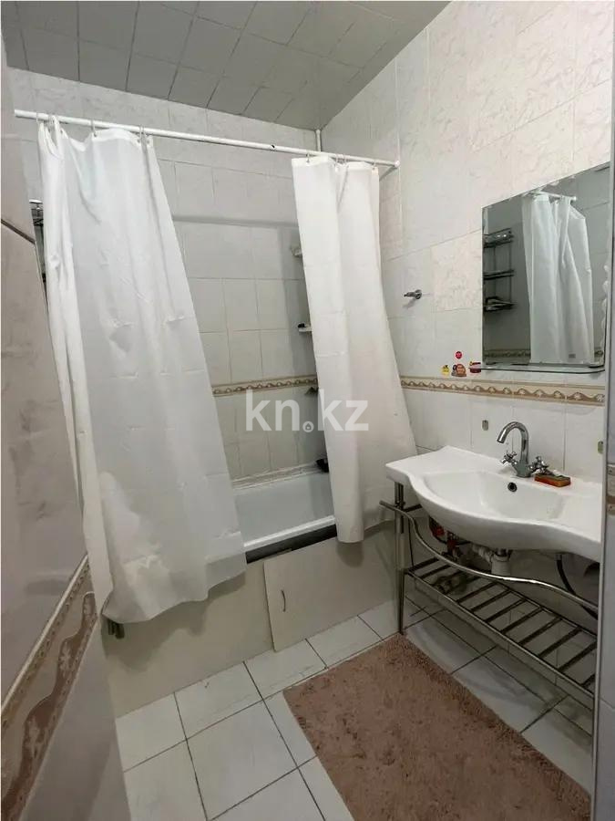 Продажа 2-комнатной квартиры, 70 м² в Алматы - фото 4