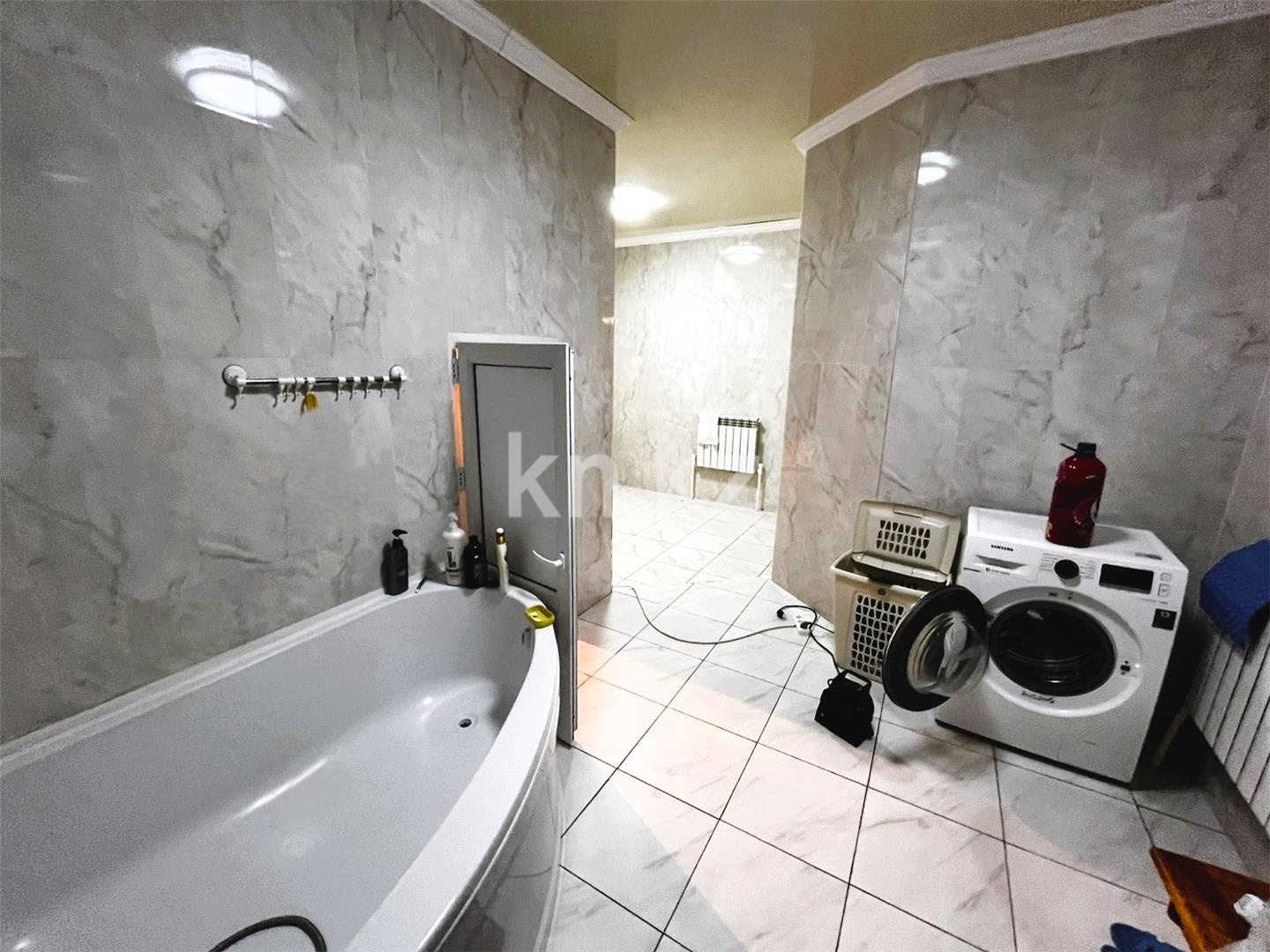 Продажа 9-комнатного дома, 370 м², Таугуль в Караганде - фото 33