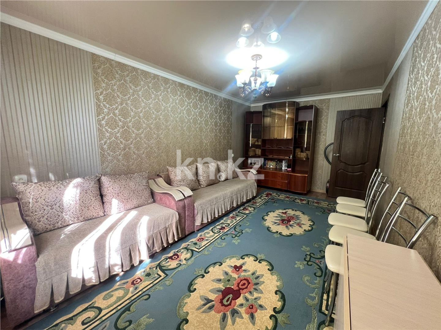 Продажа 4-комнатной квартиры, 74 м², 1 кв-л в Караганде - фото 2