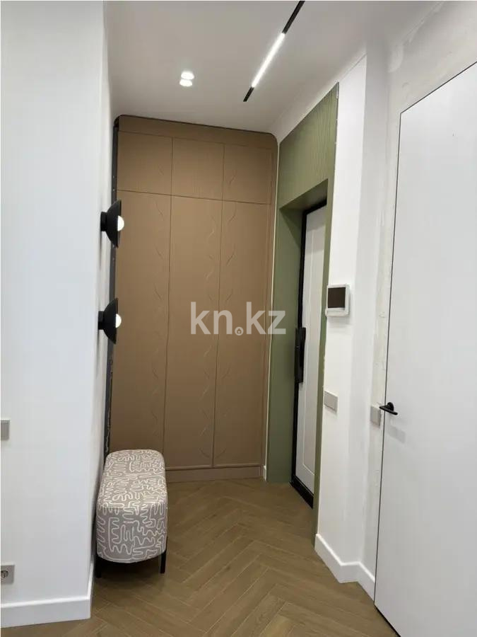 Продажа 3-комнатной квартиры, 69 м², пр. Тауелсыздык, дом  40/1 в Астане - фото 3