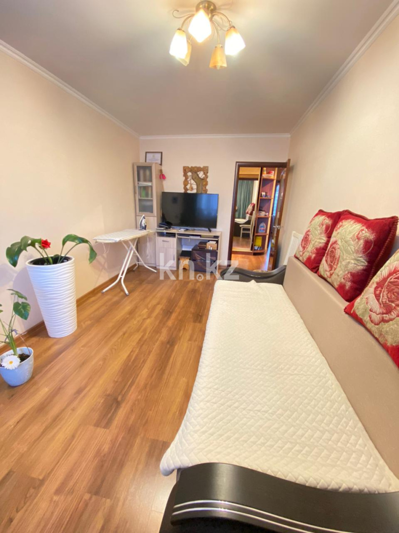 Продажа 4-комнатной квартиры, 75 м², пр. Республики, дом  32 в Караганде - фото 8