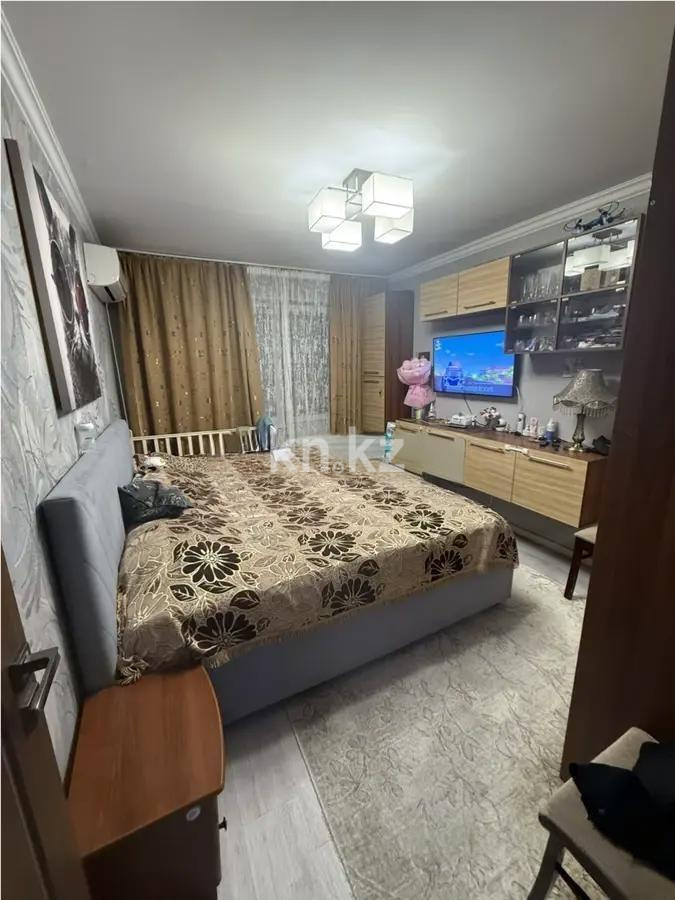 Продажа 3-комнатной квартиры, 65 м², мкр-н Аксай-2, дом  23 в Алматы - фото 2
