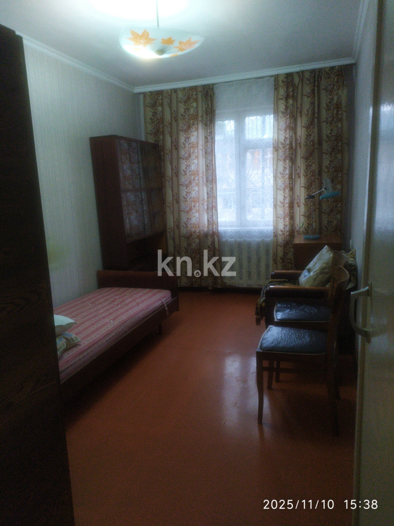 Аренда 3-комнатной квартиры, 58 м², 3 мкр., дом  47 - пр. Улугбека в Алматы