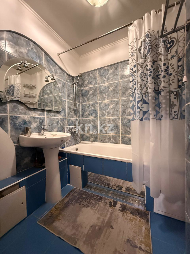 Продажа 3-комнатной квартиры, 70 м², ул. Жандосова в Алматы - фото 9