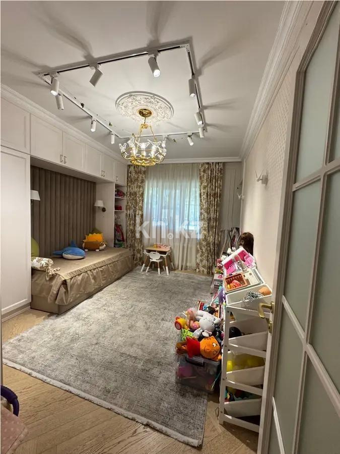 Продажа 4-комнатной квартиры, 125 м², ул. Кунаева, дом  158 в Алматы - фото 3