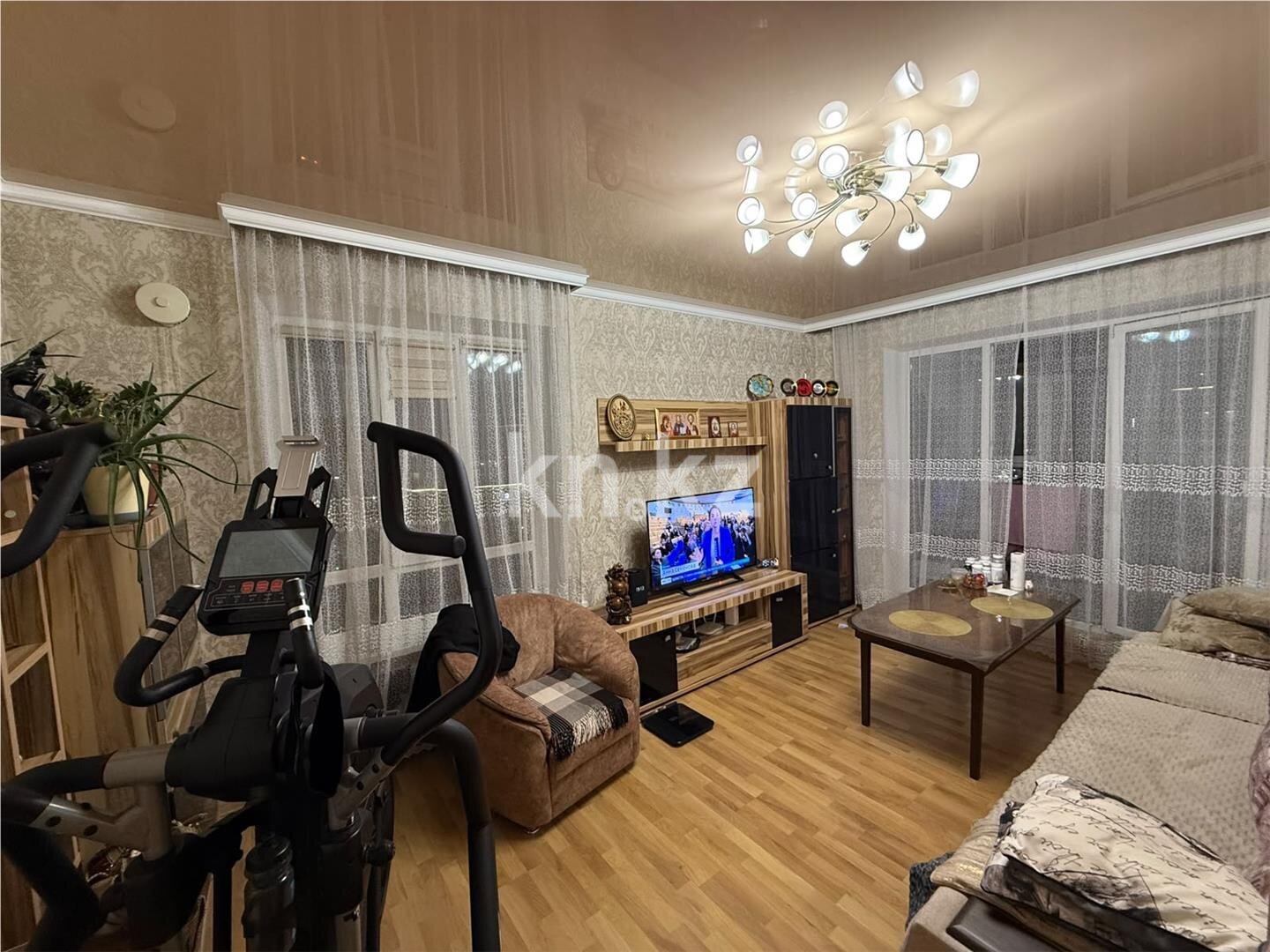 Продажа 2-комнатной квартиры, 70 м² в Караганде