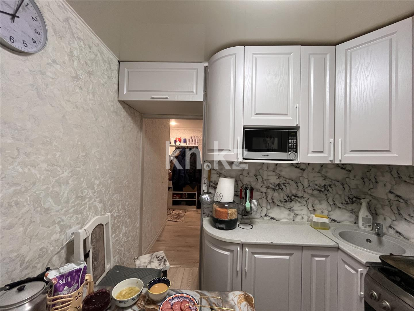 Продажа 3-комнатной квартиры, 58 м², 14-й мкр., дом  16 в Караганде - фото 9