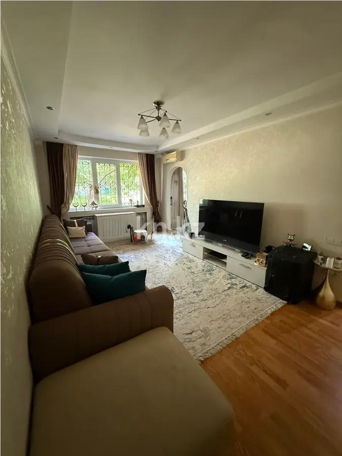 Продажа 3-комнатной квартиры, 60 м², мкр-н 6, дом  39 в Алматы