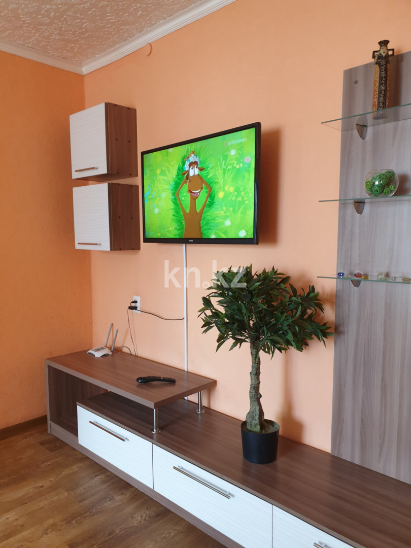 Аренда 2-комнатной квартиры посуточно, 48 м² в Усть-Каменогорске - фото 8