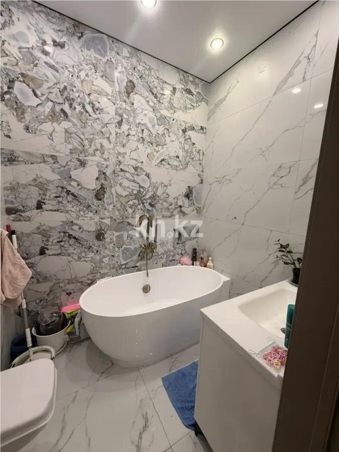 Продажа 3-комнатной квартиры, 97.7 м² в Астане - фото 4