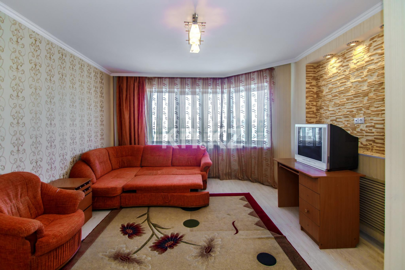 Аренда 1-комнатной квартиры посуточно, 50 м² в Астане