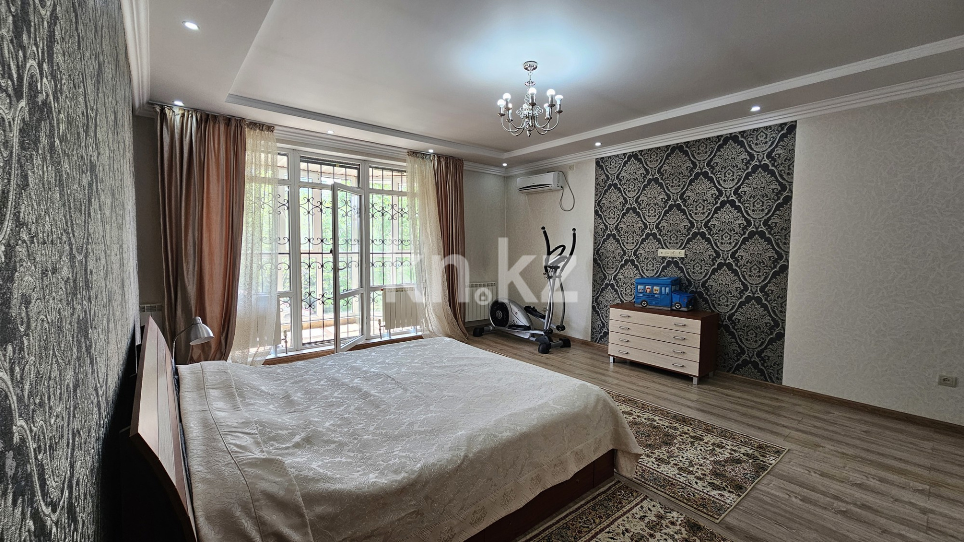 Продажа 5-комнатного дома, 220 м² в Алматы - фото 33