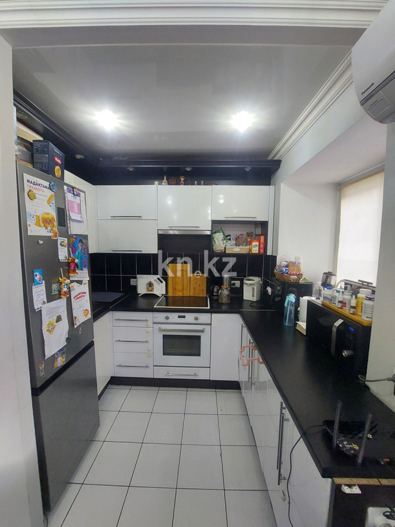 Продажа 2-комнатной квартиры, 61 м², ул. Жамбыла в Караганде - фото 6