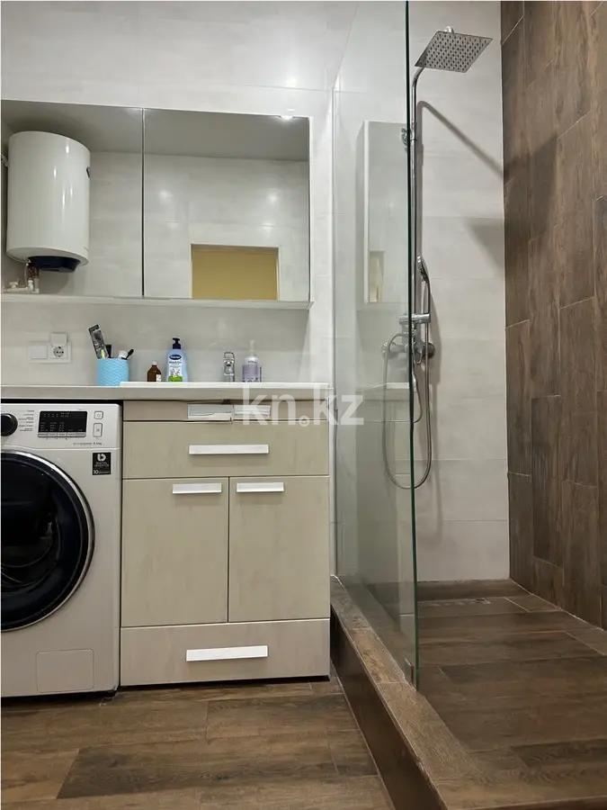 Продажа 2-комнатной квартиры, 47 м², ул. Момышулы, дом  24 в Караганде - фото 4