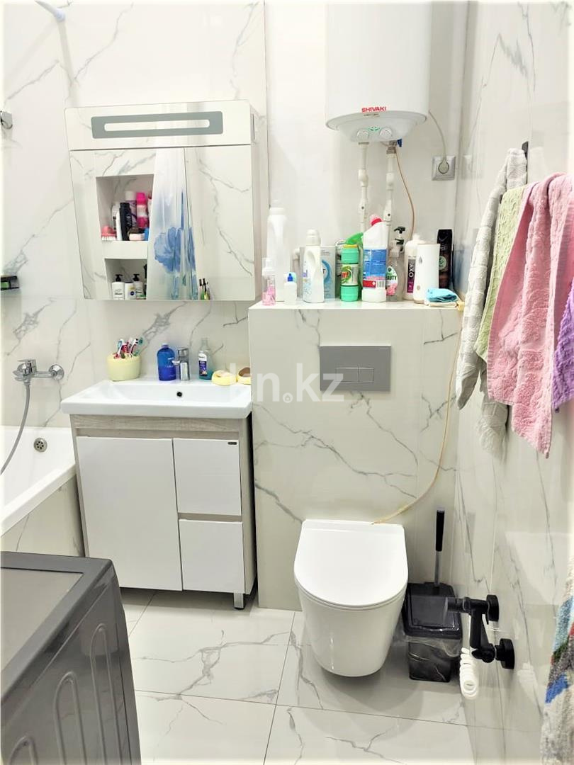 Продажа 3-комнатной квартиры, 75 м², ул. Муканова, дом  41/25 в Караганде - фото 11