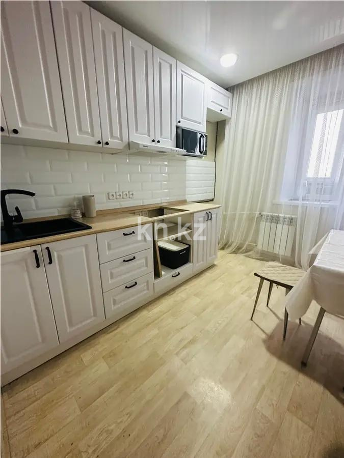 Продажа 2-комнатной квартиры, 47 м², пр. Абая, дом  80/2 в Шахтинске - фото 2
