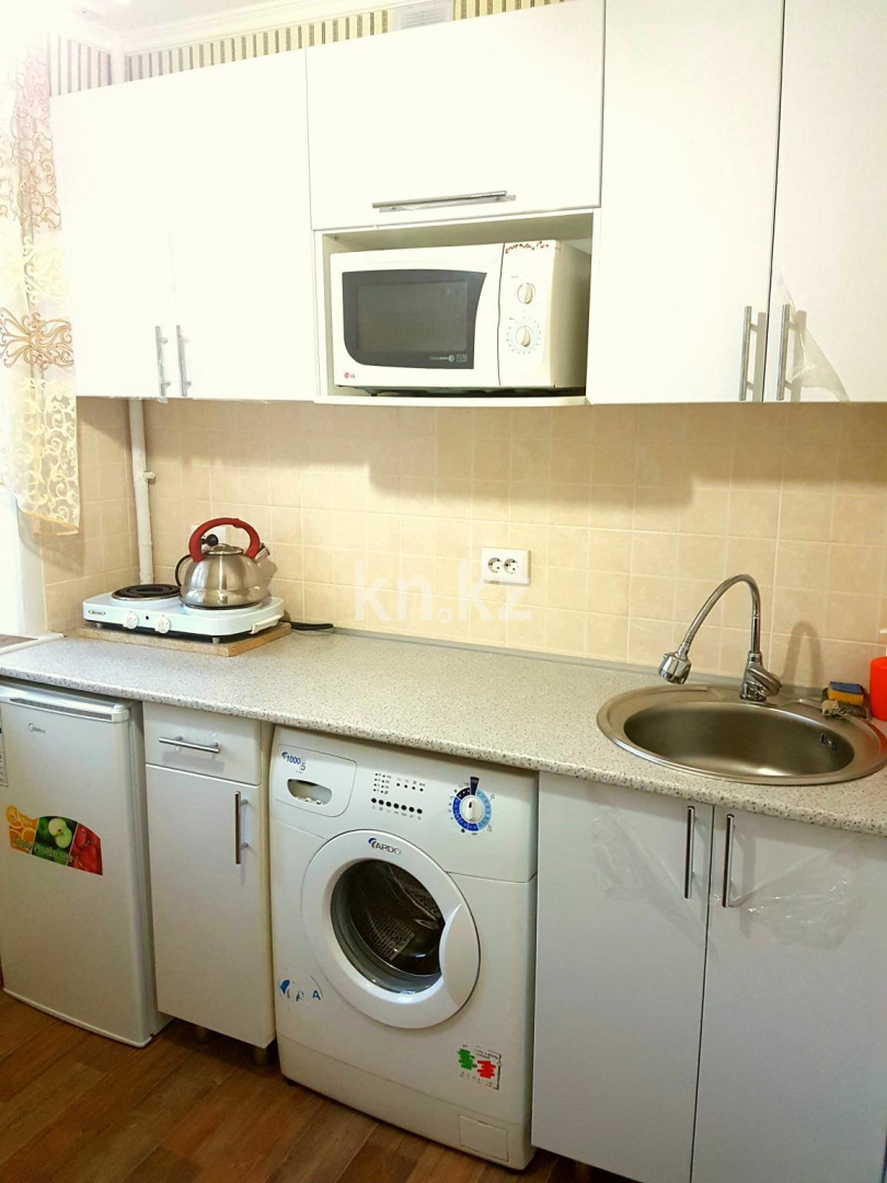 Аренда 2-комнатной квартиры посуточно, 40 м², пр. Бухар-жырау, дом  75 в Караганде - фото 5