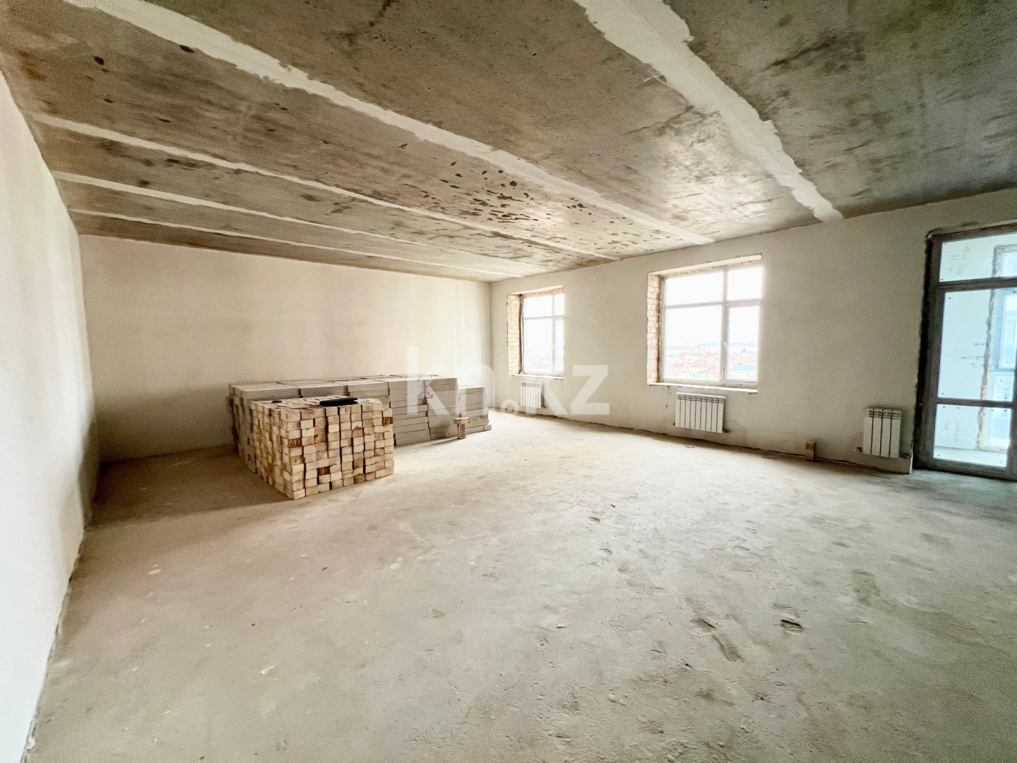 Продажа 2-комнатной квартиры, 70.9 м², ул. Букетова в Караганде