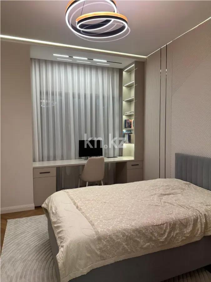 Продажа 4-комнатной квартиры, 152.5 м² в Астане - фото 2