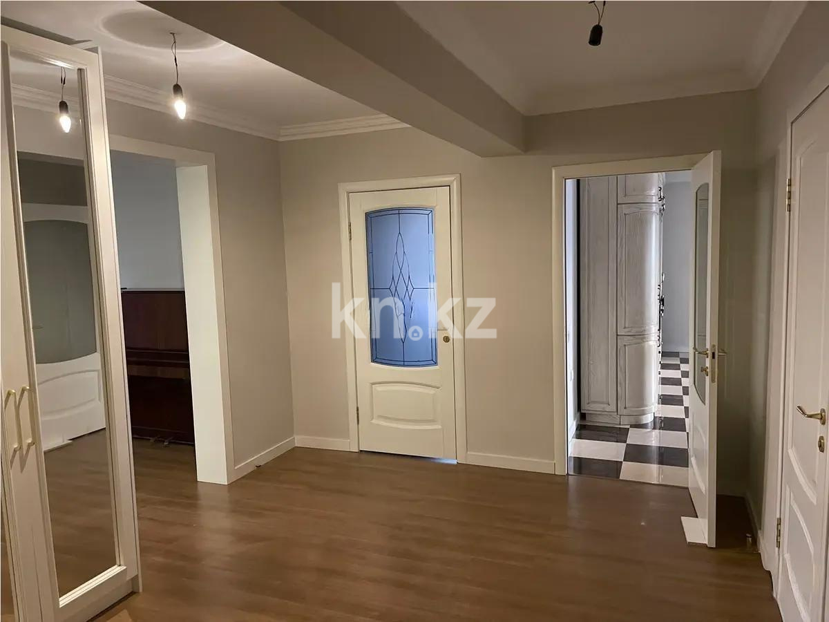 Продажа 4-комнатной квартиры, 197 м², ул. Байсеитовой, дом  42 в Алматы - фото 7