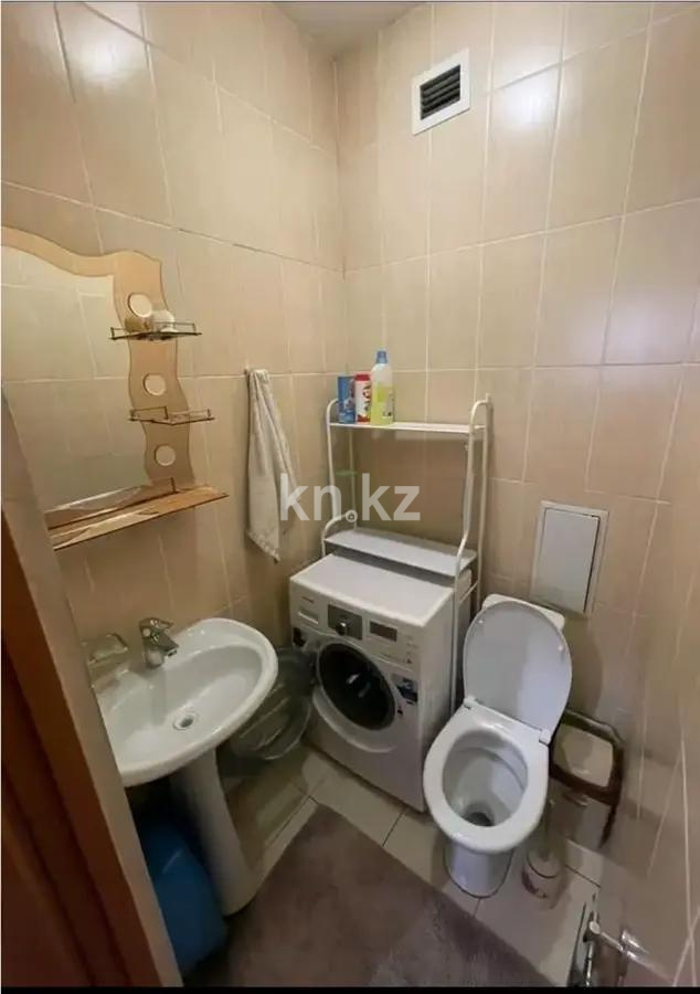 Продажа 2-комнатной квартиры, 69 м², мкр-н Нуркент, дом  41 в Алматы - фото 3