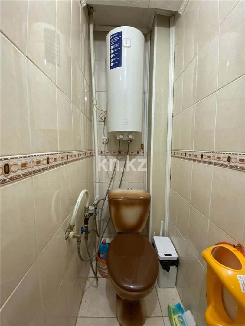 Продажа 3-комнатной квартиры, 59 м², ул. Маметовой, дом  93 в Караганде - фото 11