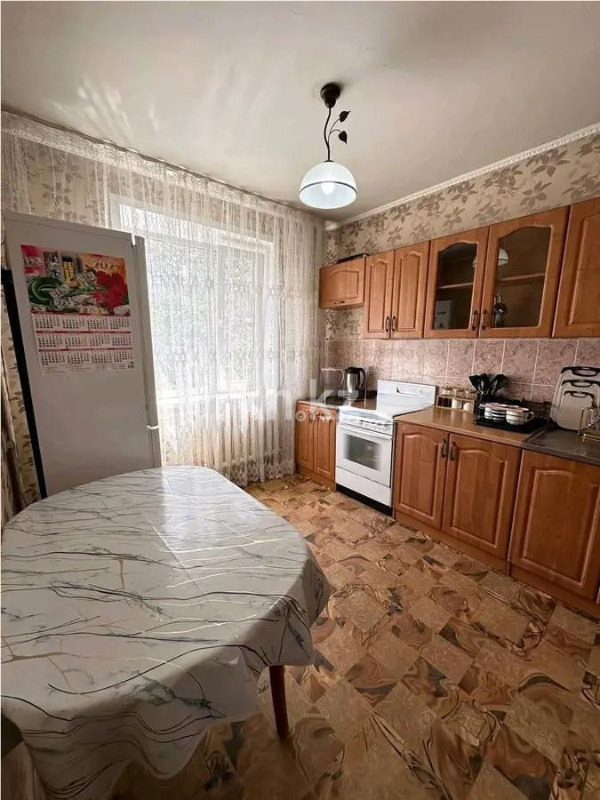 Продажа 3-комнатной квартиры, 63 м², мкр-н Степной-4, дом  27 в Караганде - фото 4