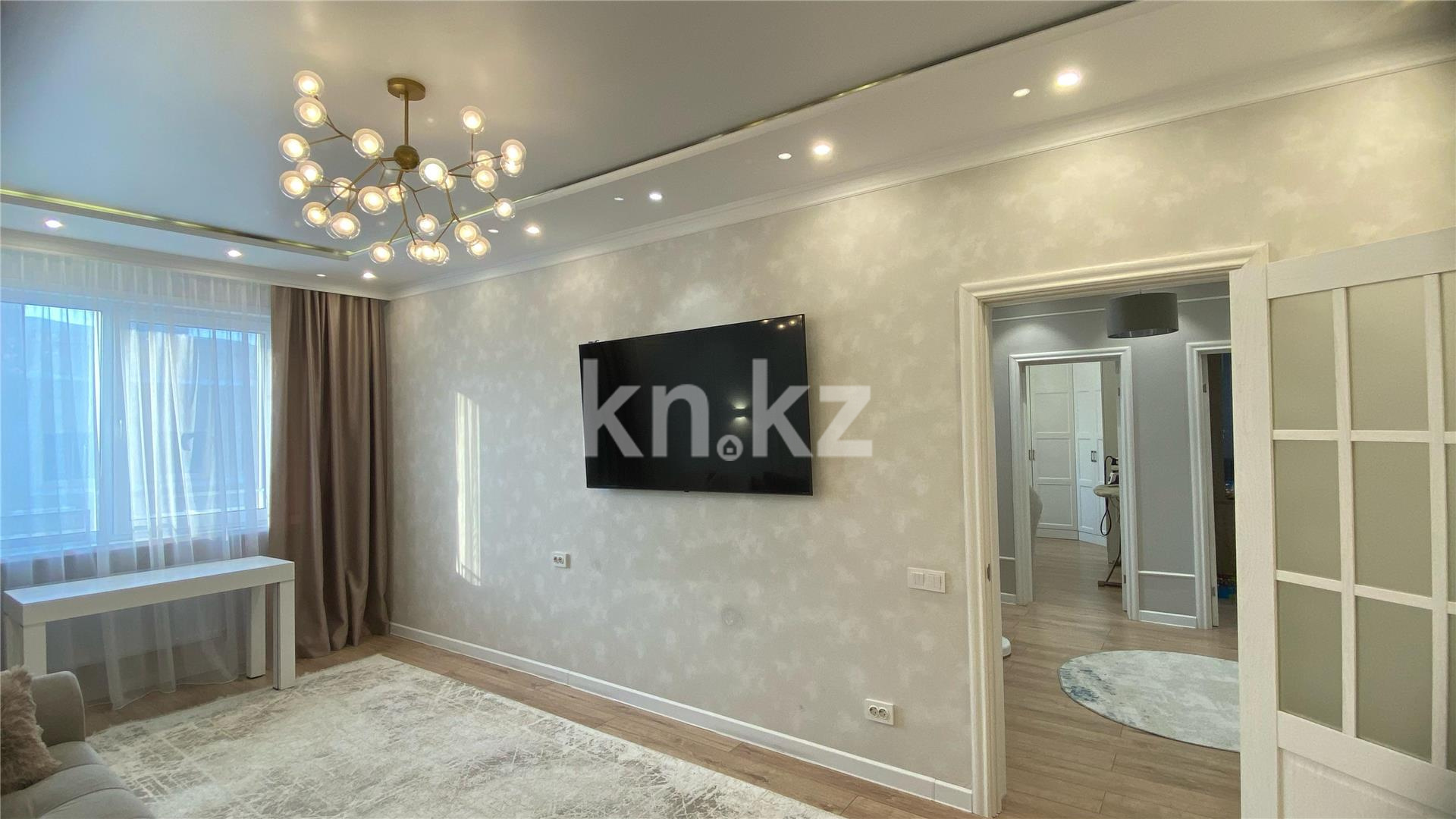 Продажа 3-комнатной квартиры, 83 м², ул. Аманжолова в Астане