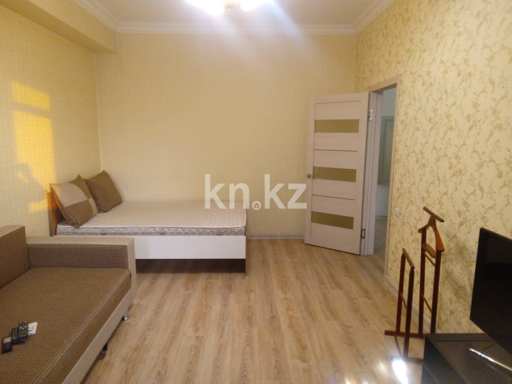 Продажа 1-комнатной квартиры, 50 м², ул. Каирбекова в Алматы - фото 2