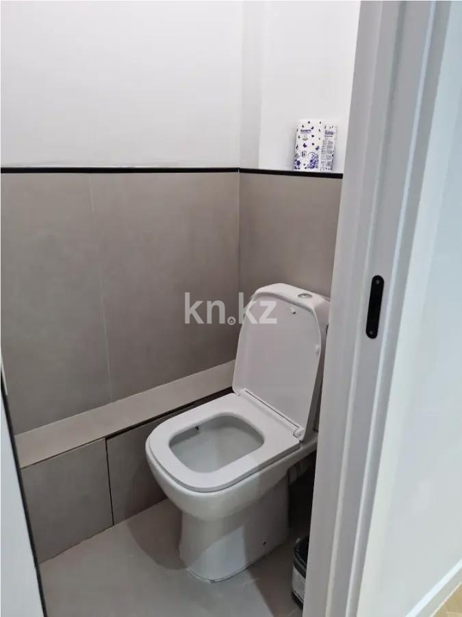 Продажа 3-комнатной квартиры, 67.4 м² в Алматы - фото 5