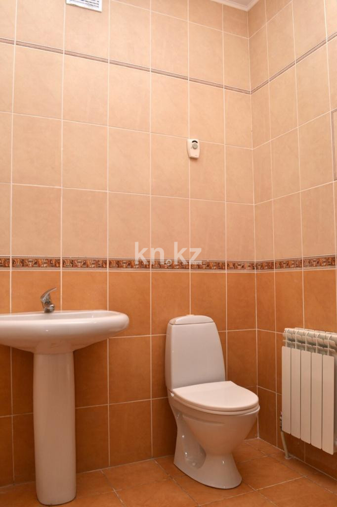 Продажа 3-комнатной квартиры, 120 м², ул. Кенесары, дом  69 в Астане - фото 15