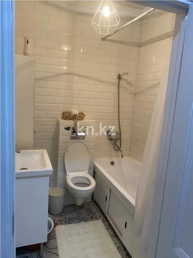 Продажа 1-комнатной квартиры, 40 м², мкр-н Жас Канат, дом  1/1 в Алматы - фото 3