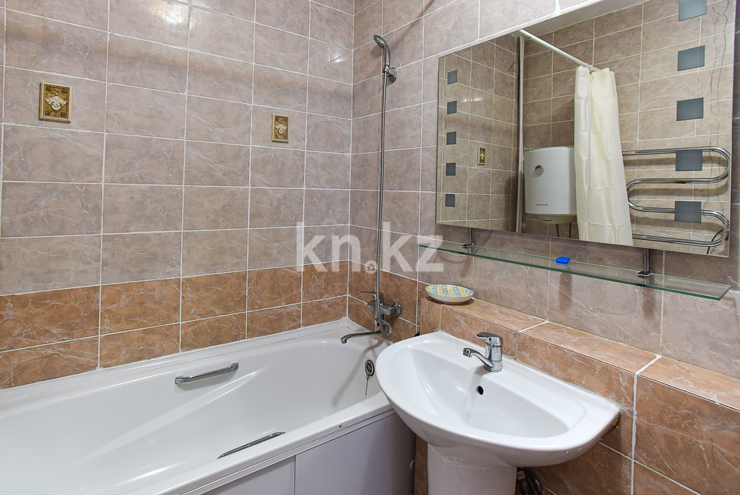 Продажа 2-комнатной квартиры, 81.4 м² в Алматы - фото 23