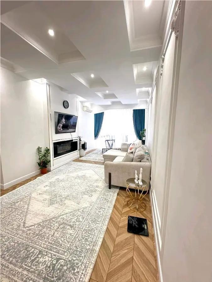 Продажа 4-комнатной квартиры, 145 м², мкр-н Керемет, дом  7/31 в Алматы