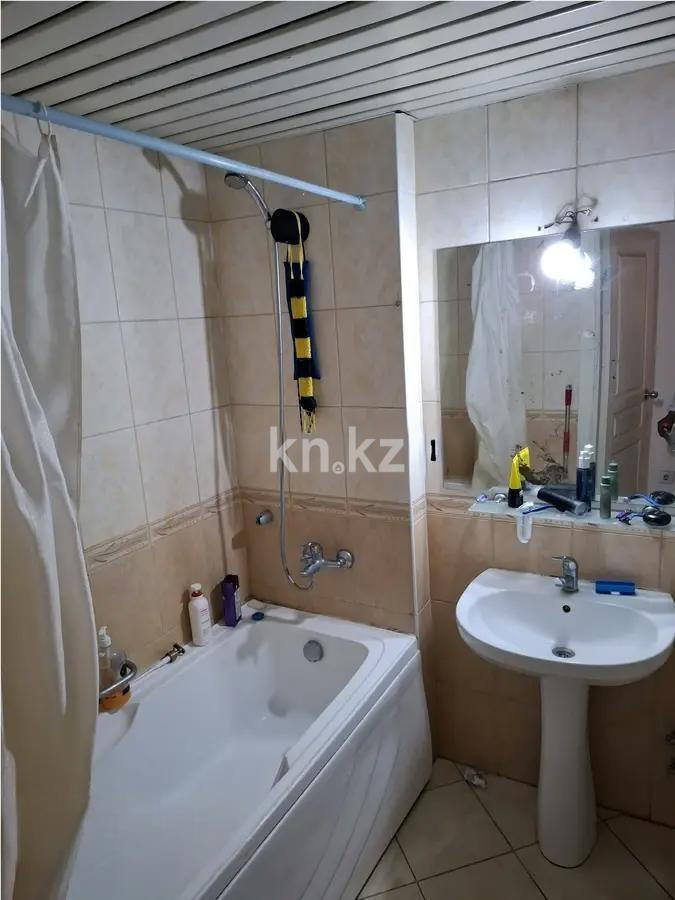 Продажа 2-комнатной квартиры, 65 м², мкр-н Аккент, дом  15 в Алматы - фото 3