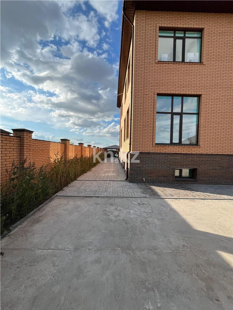Продажа 7-комнатного дома, 400 м² в Караганде - фото 5