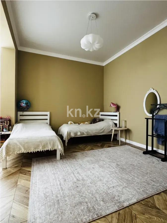 Продажа 4-комнатной квартиры, 110.4 м² в Алматы - фото 3