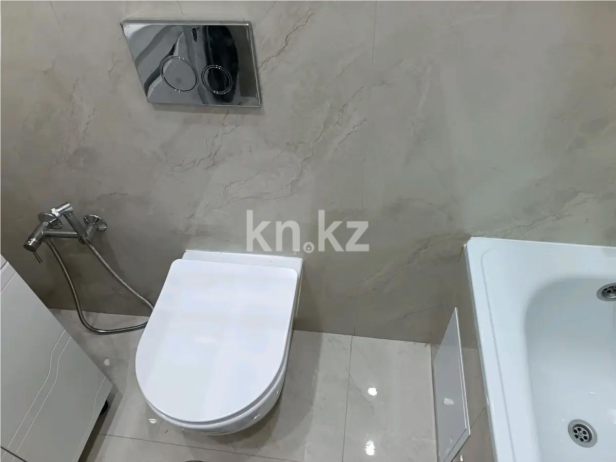 Продажа 1-комнатной квартиры, 40 м², пр. Кошкарбаева, дом  13 в Астане - фото 2