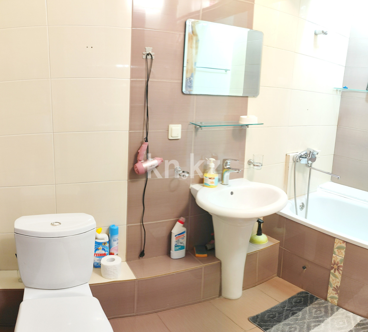 Аренда 1-комнатной квартиры, 50 м², мкр-н Самал-1, дом  31 - ул. Жолдасбекова в Алматы - фото 10