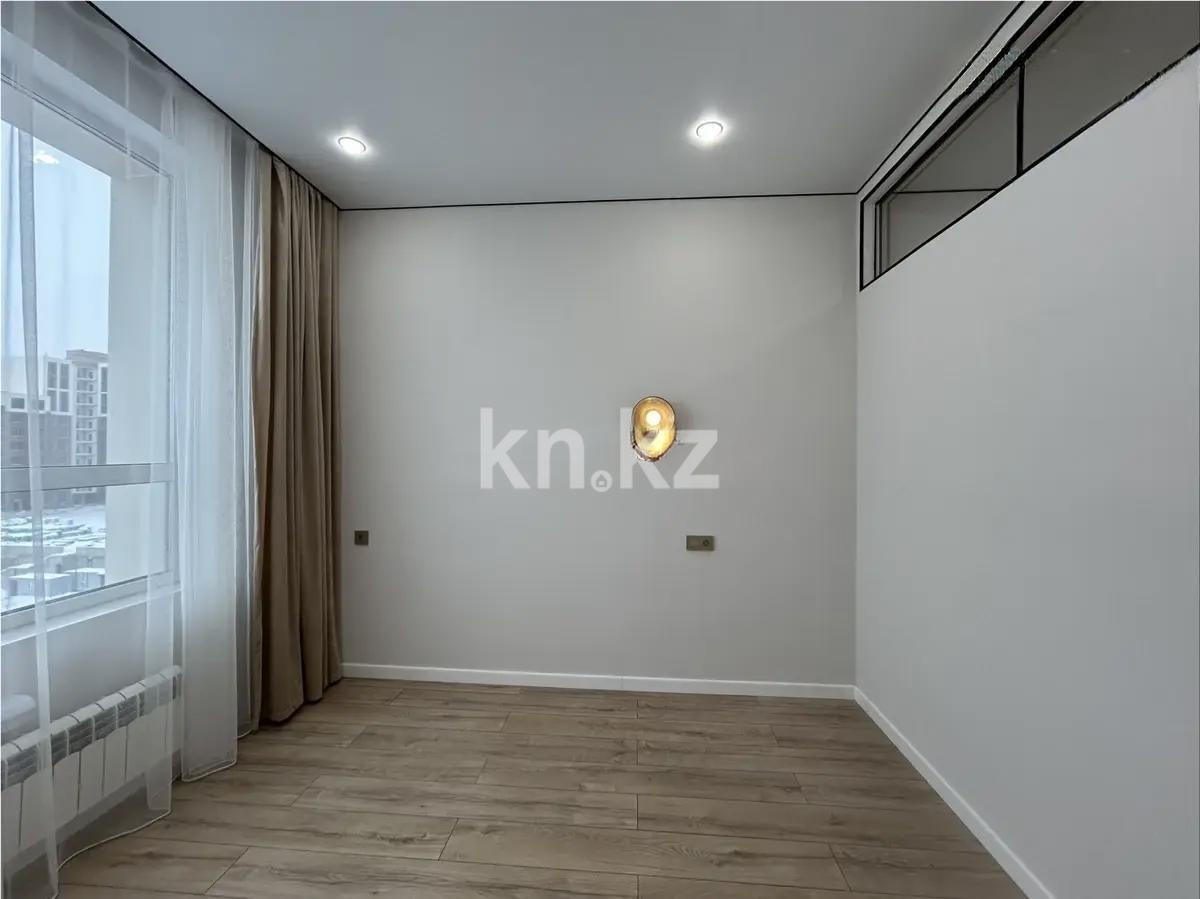 Продажа 1-комнатной квартиры, 39 м², ул. Райымбек батыра, дом  2 стр в Астане