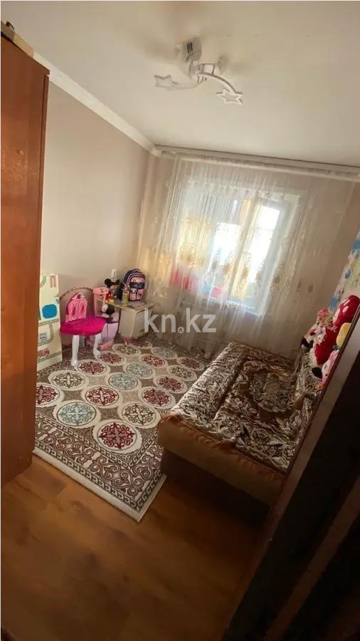 Продажа 3-комнатной квартиры, 49 м², 15 мкр., дом  2 в Караганде - фото 3