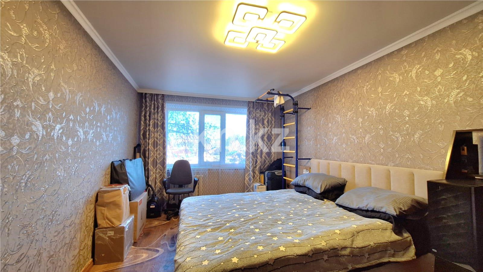 Продажа 3-комнатной квартиры, 62 м², 18 мкр. в Караганде - фото 3
