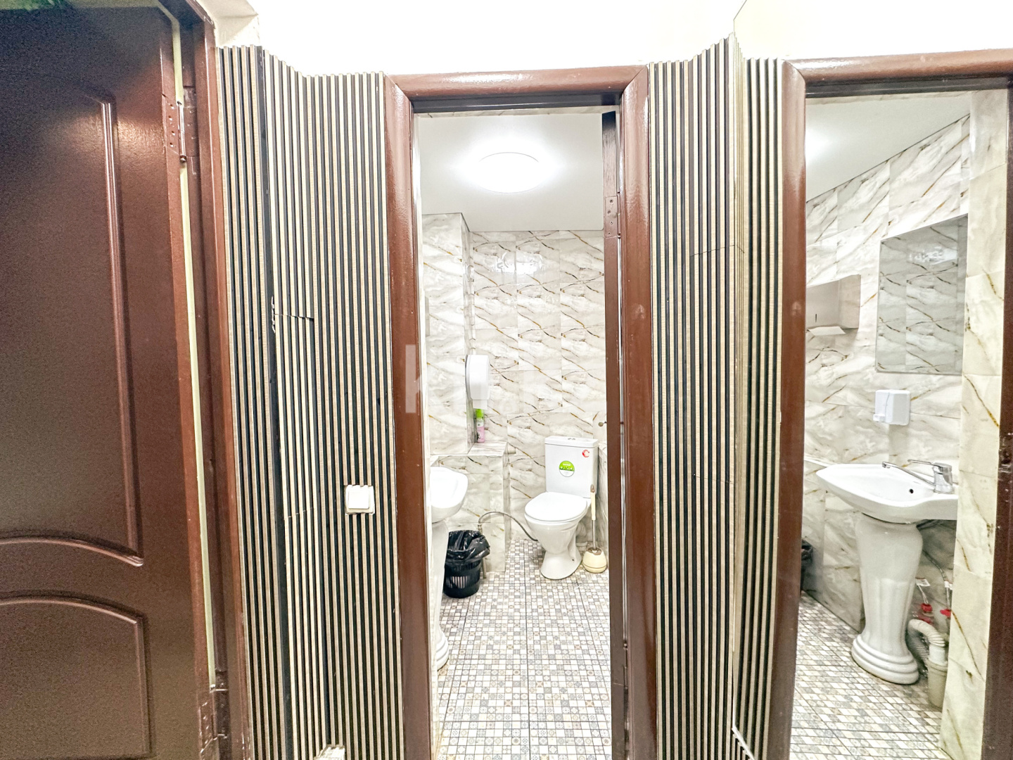 Продажа , 300 м², ул. Гурилева, дом  59а в Алматы - фото 22