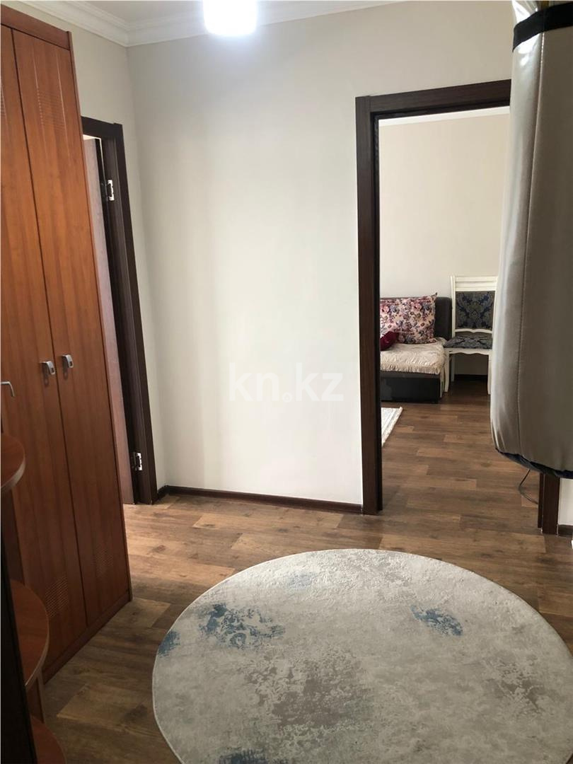 Продажа 5-комнатной квартиры, 75 м², 2 кв-л, дом  24 в Караганде - фото 16