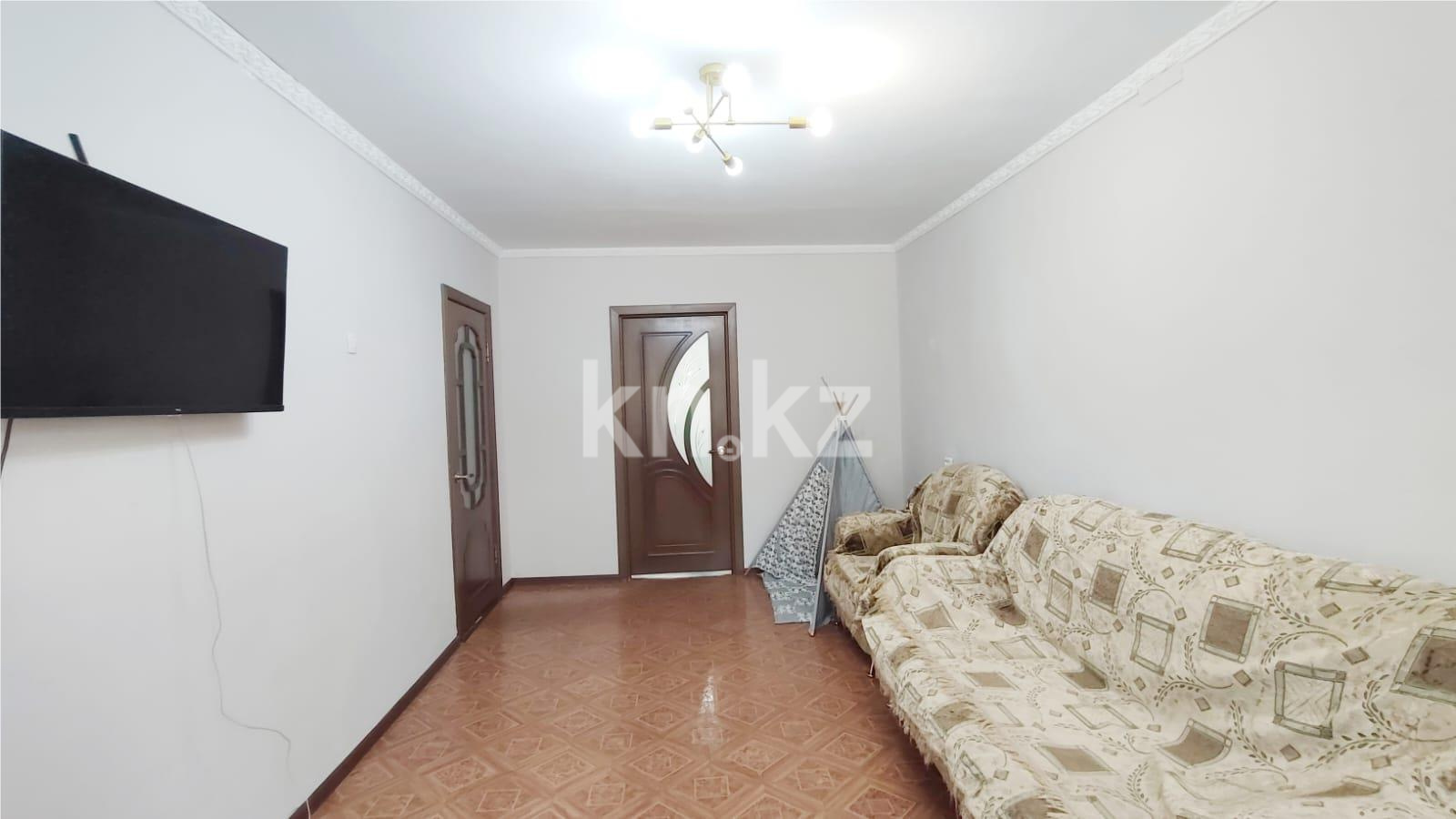 Продажа 2-комнатной квартиры, 48 м², мкр-н 19, дом  42 в Караганде - фото 3